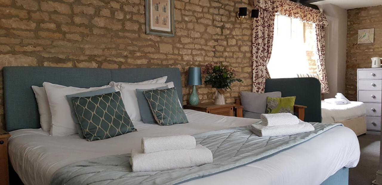 The Kings Arms Hotel Стоу на Вёлд Экстерьер фото