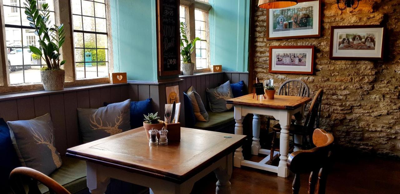 The Kings Arms Hotel Стоу на Вёлд Экстерьер фото