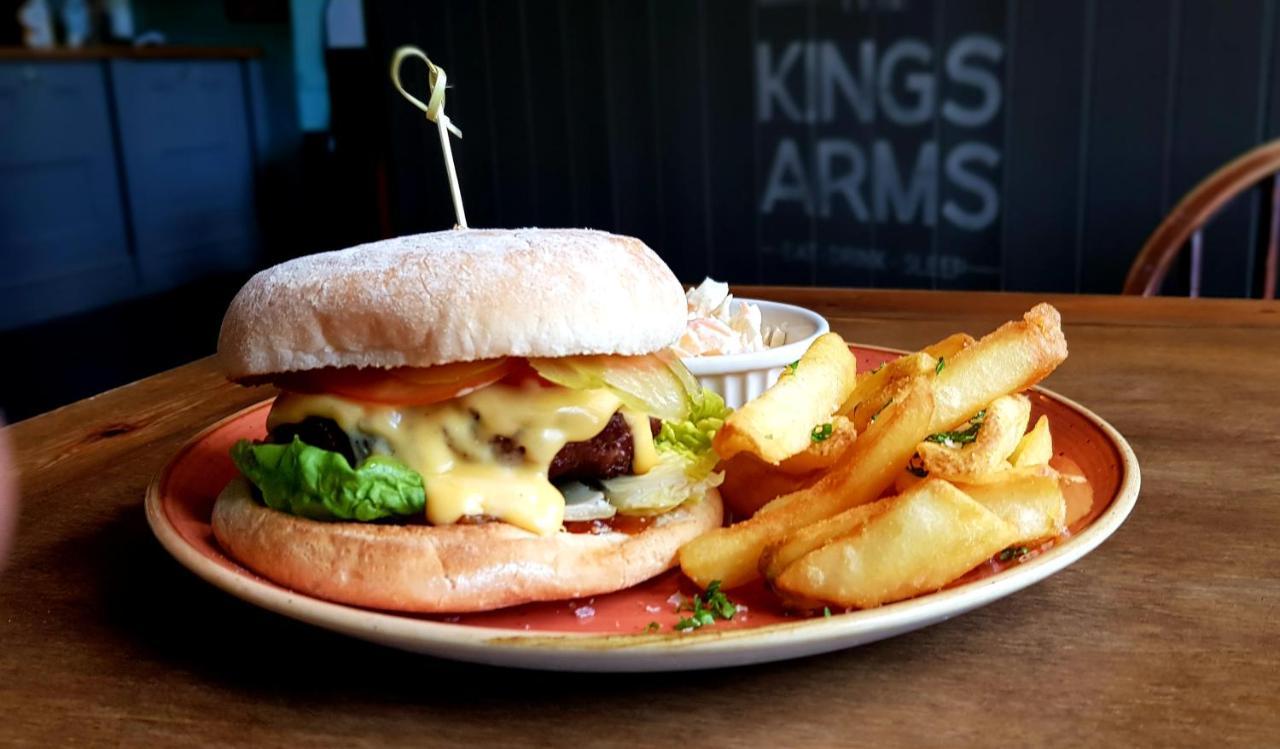 The Kings Arms Hotel Стоу на Вёлд Экстерьер фото