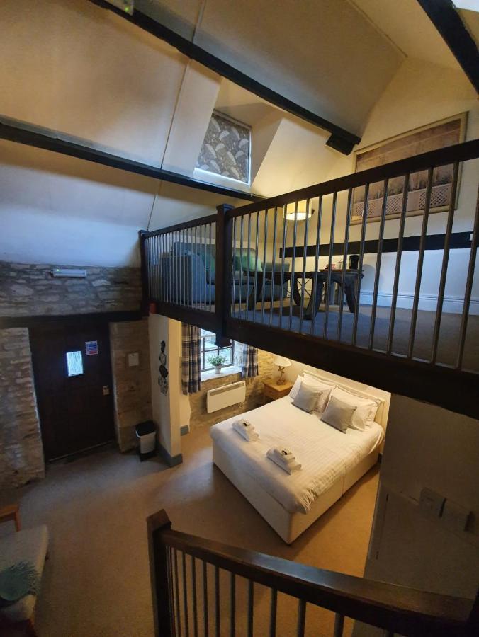 The Kings Arms Hotel Стоу на Вёлд Экстерьер фото
