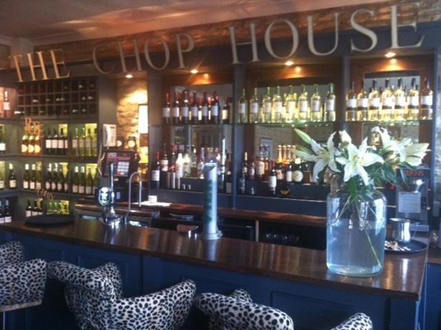 The Kings Arms Hotel Стоу на Вёлд Экстерьер фото