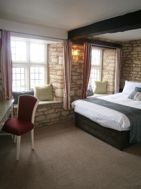 The Kings Arms Hotel Стоу на Вёлд Номер фото
