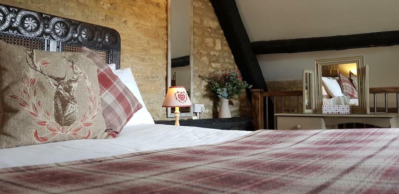 The Kings Arms Hotel Стоу на Вёлд Экстерьер фото